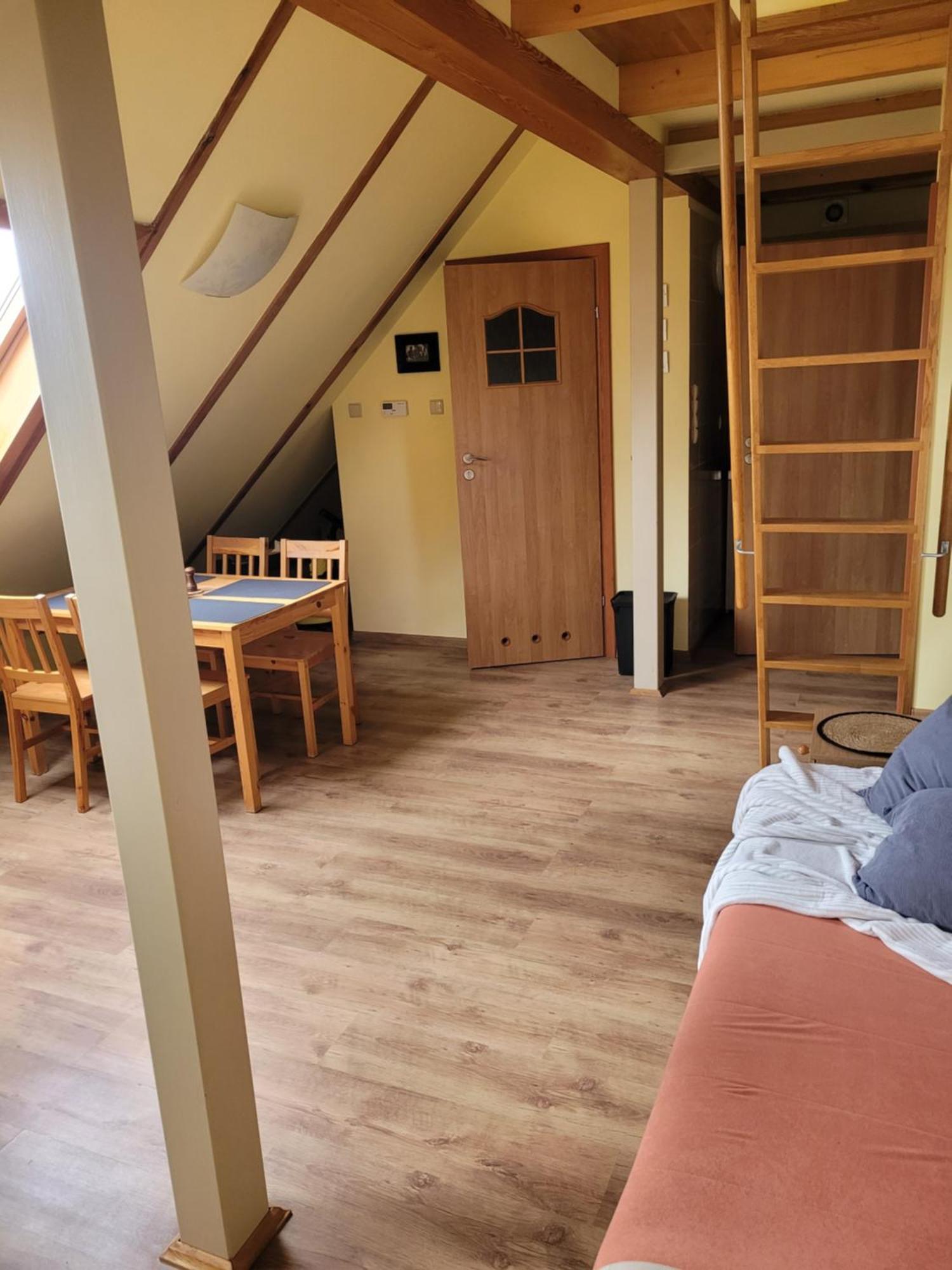 Apartamenty Na Poddaszu Bierdzany Экстерьер фото