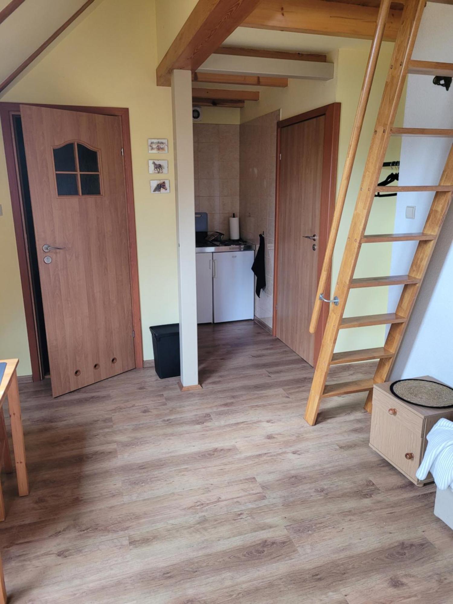 Apartamenty Na Poddaszu Bierdzany Экстерьер фото